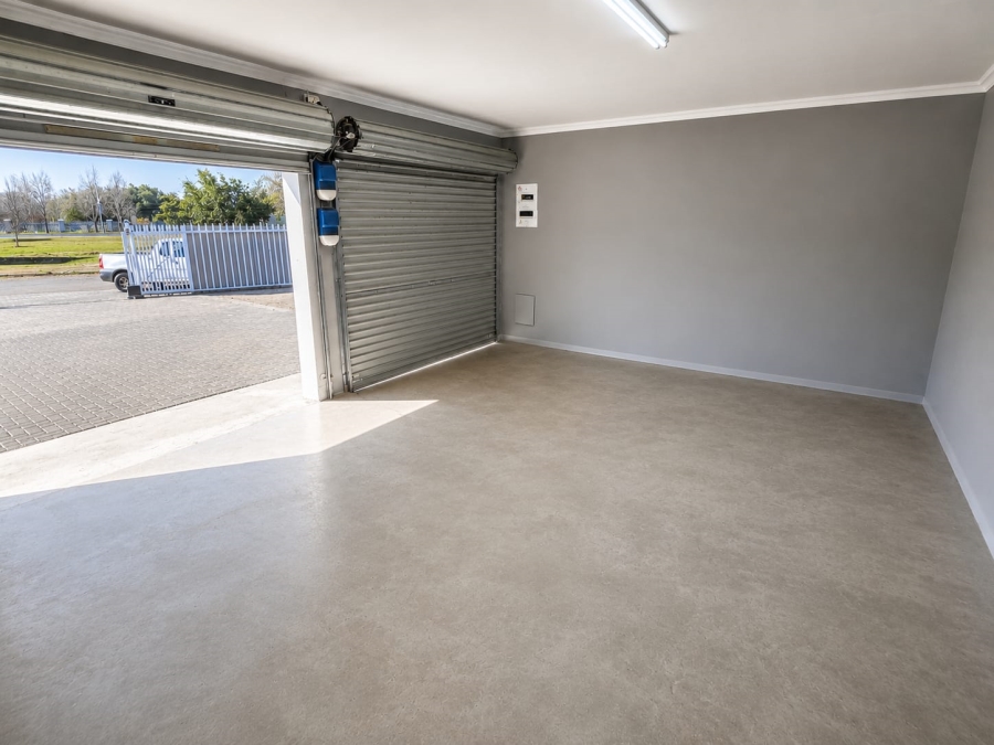 To Let 4 Bedroom Property for Rent in Pellissier Free State